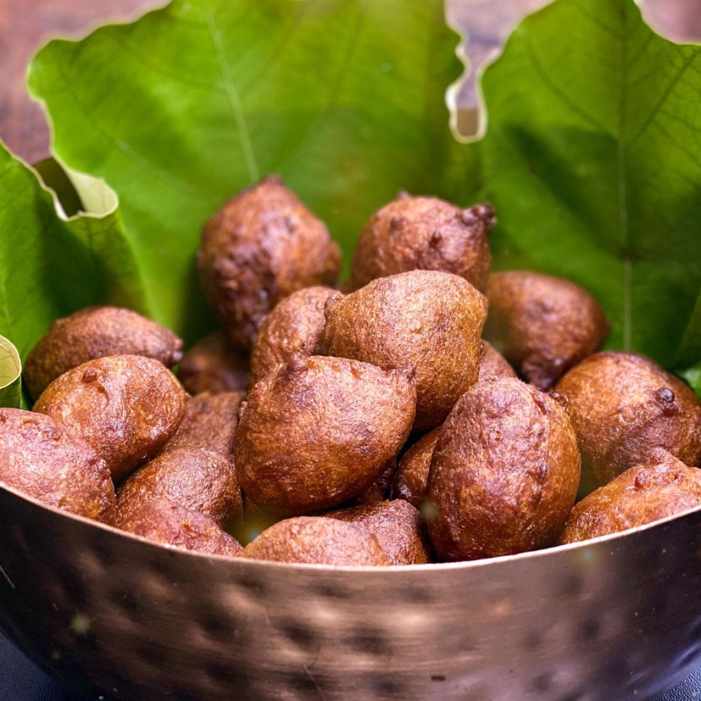 Meethe Pue or Gulgule vrat savitri vrat recipes made with gud